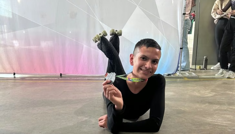 Tiene 15 años, es patinador de Temperley y busca ayuda para competir en Mar de Ajó