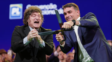 Milei llamó “ladrón” a Lula y volvió a respaldar a Flávio Bolsonaro para el balotaje en Brasil