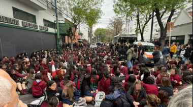 Imputaron a dos alumnos que usaron IA para generar imágenes de casi 40 compañeras desnudas