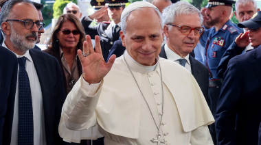 El Vaticano informó que a León XIV le sacaron un tumor maligno del pulmón