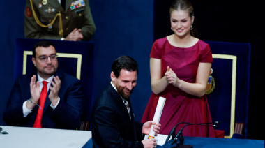 Leo Messi recibió el Premio Princesa de Asturias de los Deportes 2026 de manos de la princesa Leonor