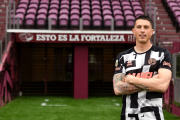 La picante chicana del arquero de Lanús a Banfield en la previa del clásico: "Ellos piensan en..."